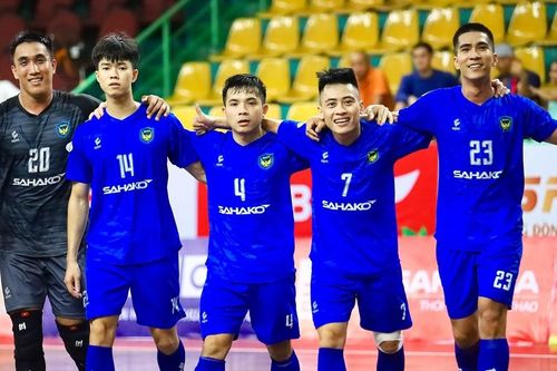 Sahako dự Giải futsal VĐQG 2023: Áp lực ngồi trên... ngai vàng
