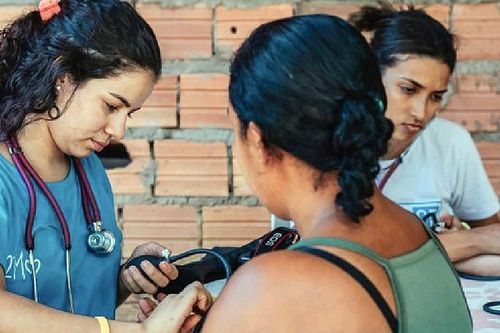 Cảnh báo về xu hướng dịch chuyển nhân lực ngành y