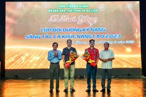 An Giang tổ chức bồi dưỡng kỹ năng sáng tác ca khúc
