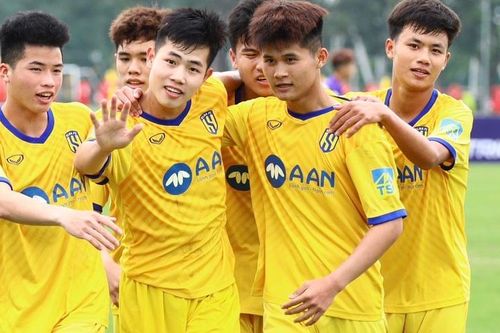 Xác định hai đội bóng đầu tiên vào bán kết U17 quốc gia