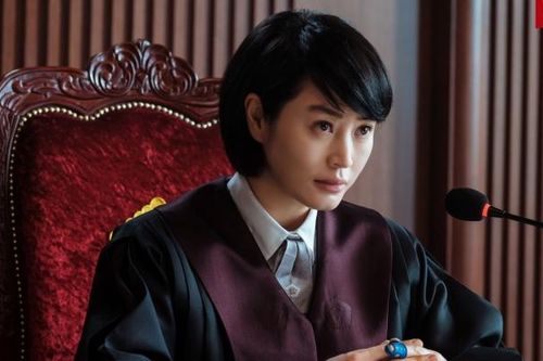 Kim Hye Soo lên kế hoạch giải nghệ do quá mệt mỏi
