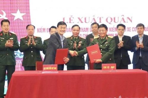 40 kiểm định viên quân sự được điều động hỗ trợ các trung tâm đăng kiểm xe cơ giới dân sự