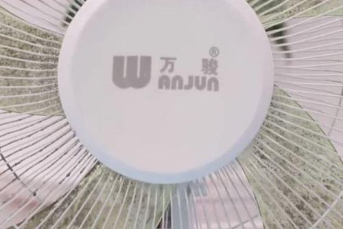 3 cách làm sạch quạt điện không cần tháo khung, phụ nữ cũng làm ngon ơ