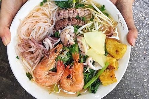 Có rất nhiều món bún hải sản khác nhau nhưng 2 món dưới đây dễ làm và ngon nhất cho bữa sáng