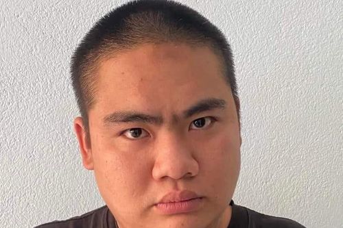 Say rượu đập phá xe ô tô, chống người thi hành công vụ