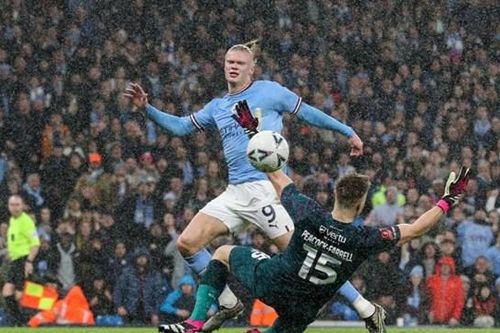 Thắng 6-0 Burnley, Man City tiến thẳng vào bán kết FA Cup