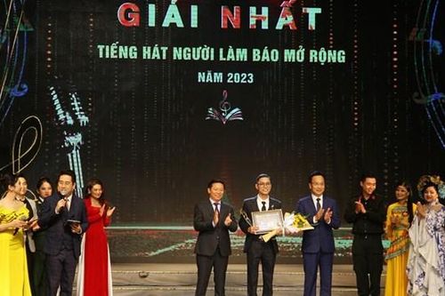 Trao giải cuộc thi Tiếng hát Người làm báo mở rộng năm 2023