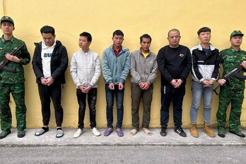Quảng Ninh: Bắt giữ 2 đối tượng đưa 4 người Trung Quốc nhập cảnh trái phép