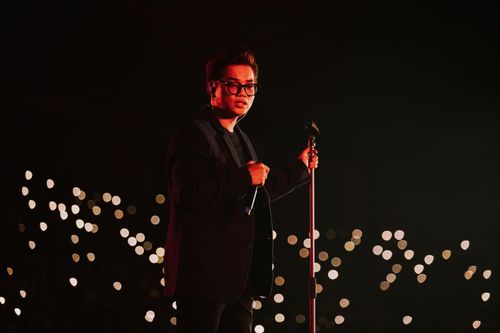 Concert của Chillies mang vẻ đẹp tuổi trẻ, đến vết xước cũng dễ thương