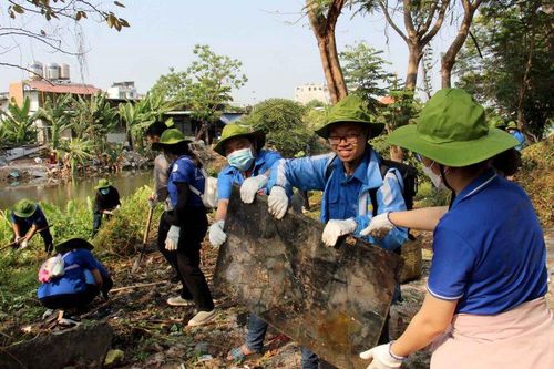 Tuổi trẻ Thành phố Hồ Chí Minh ra quân Ngày Chủ nhật xanh