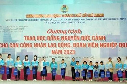 Trao 440 suất học bổng Nguyễn Đức Cảnh tặng con công nhân lao động, đoàn viên nghiệp đoàn