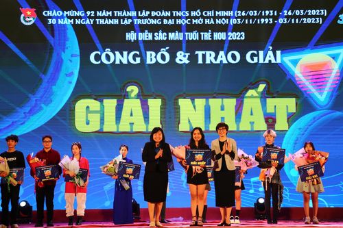 Hội diễn 'Sắc màu tuổi trẻ' Trường ĐH Mở Hà Nội