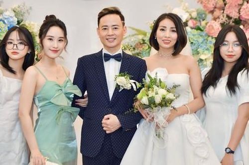 Đám cưới lần 4 của Tùng Dương 'Người phán xử' và vợ kém 12 tuổi
