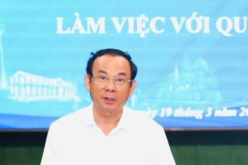 Bí thư TPHCM: Phải tạo chuyển biến mạnh mẽ về nhà vệ sinh công cộng trước 30/4