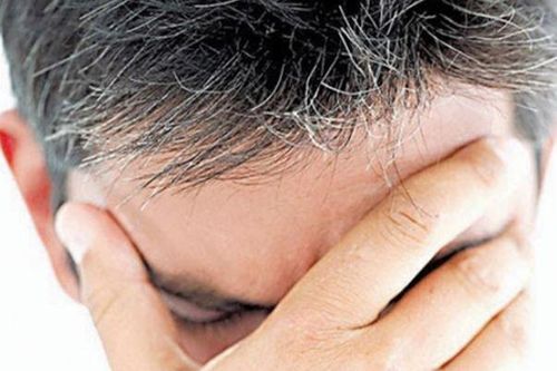 Tóc bạc sớm dấu hiệu cảnh báo bệnh nguy hiểm bạn không ngờ tới