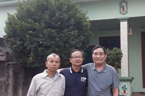 Ba Cựu chiến binh 47 năm gặp lại