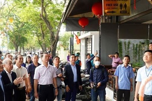Xây dựng môi trường du lịch Huế 'Văn minh - Thân thiện - An toàn - Giàu bản sắc'