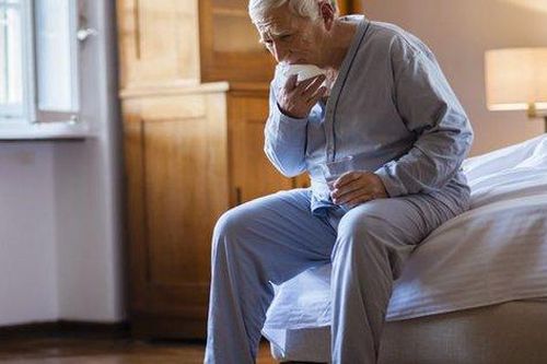Kén khí phổi dễ gây suy hô hấp, 7 bước chăm sóc đúng để phòng bệnh