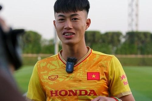 Văn Trường chia sẻ cảm nhận về HLV Philippe Troussier
