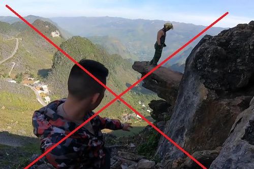 Rợn người mỏm đá 'sống ảo' khách nước ngoài gặp nạn ở Hà Giang