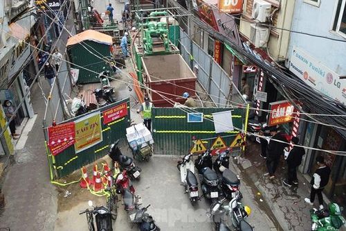 Hà Nội: Thêm 6 công trường rào chắn 'phong tỏa': đường Lương Thế Vinh