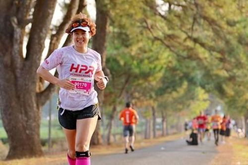 Runner Đỗ Thúy: 'Tiền Phong Marathon là nơi tình người, tình đồng đội được đẩy lên cao trào'