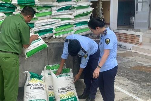Tạm giữ gần 10 tấn bột ngọt do ngước ngoài sản xuất vi phạm về nhãn hàng hóa