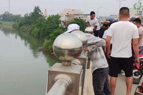 Để lại thư 'gửi vợ yêu' ở cầu, người đàn ông khiến dân tình tá hỏa nhưng phía sau là sự thật không ai ngờ