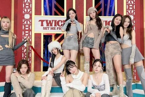 Twice vượt Blackpink trở thành nghệ sĩ nữ Kpop có doanh số tuần đầu cao nhất trên Billboard 200