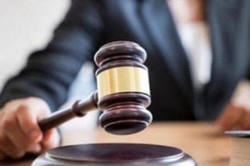Vi phạm chứng khoán, một cá nhân bị phạt hàng trăm triệu và đình chỉ giao dịch