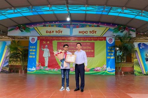 Cậu học trò đặc biệt