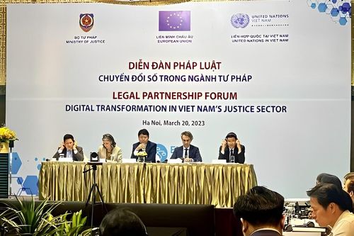 Kiến nghị áp dụng nộp đơn khởi kiện trực tuyến để số hóa ngành tư pháp