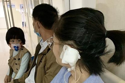 Gặp họa khi… bấm khuyên tai