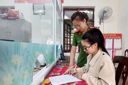 Tỏa hương trong 'vườn hoa' Công an xã