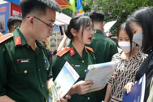 Năm 2023, những trường quân đội nào tuyển học viên nữ?
