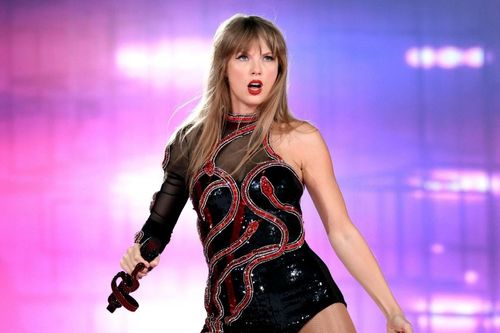 Taylor Swift xoay chuyển nền công nghiệp âm nhạc