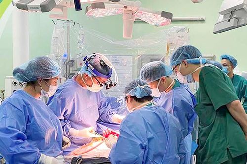 Mang sự sống mới cho nhiều bệnh nhi cận kề 'cửa tử'