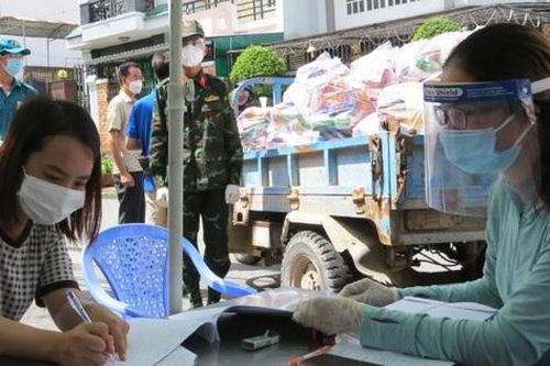 TPHCM: Phường 13 chi hỗ trợ do ảnh hưởng dịch từ ngày 15/3 đến 25/3