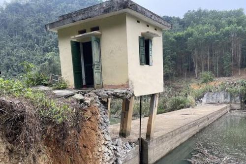 Bắc Kạn: Nguy cơ vỡ đập hồ Khuổi Cuộn