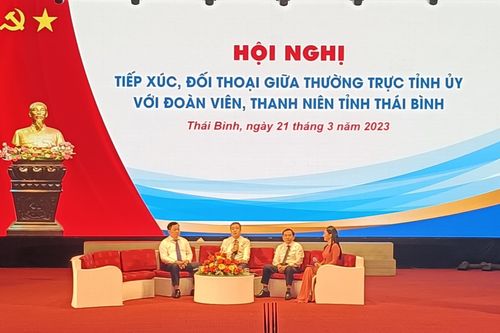 Lãnh đạo tỉnh Thái Bình đối thoại với 1.000 đoàn viên, thanh niên