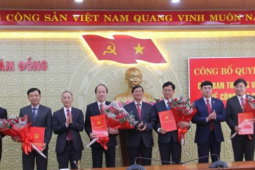 Lâm Đồng: Điều động nhiều cán bộ cấp sở và phân công người phụ trách thanh tra tỉnh