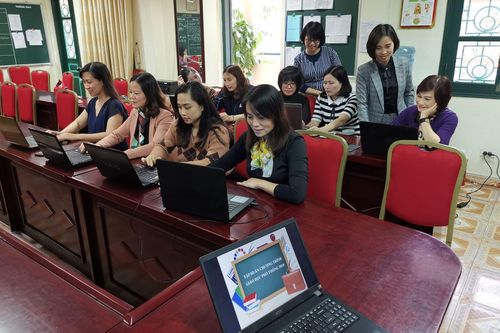 Thay đổi từ hiệu trưởng