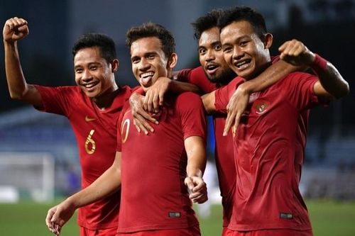 Bóng đá Indonesia lên kế hoạch táo bạo để 'hóa rồng'