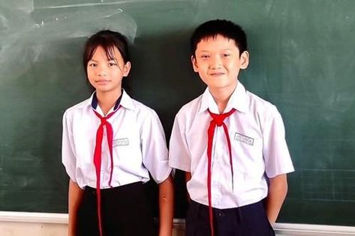 Nhặt được tài sản 'khủng', hai học sinh lớp 5 ở Đồng Nai trả lại người đánh rơi
