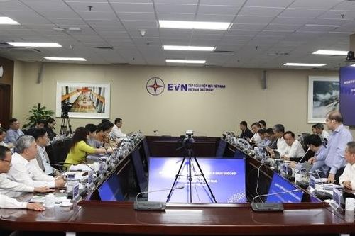 Đoàn giám sát Ủy ban Tài chính - Ngân sách của Quốc hội khóa XV làm việc với EVN