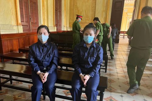 Chia nhỏ ma túy, đựng trong các hộp mỹ phẩm để bán