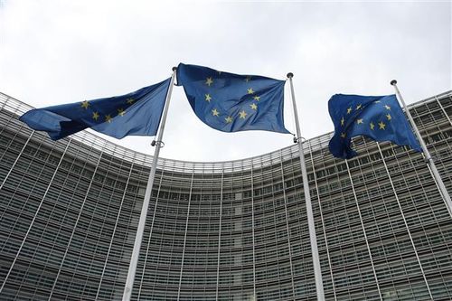 EU lục soát một công ty lớn sản xuất nước tăng lực tại châu Âu