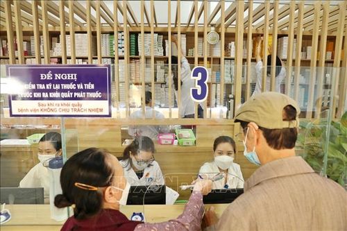 Khó khăn về thuốc, trang thiết bị được tháo gỡ, bệnh viện không được để bệnh nhân đi mua