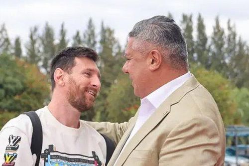Messi vui vẻ hội quân cùng ĐT Argentina, quên nỗi buồn ở PSG
