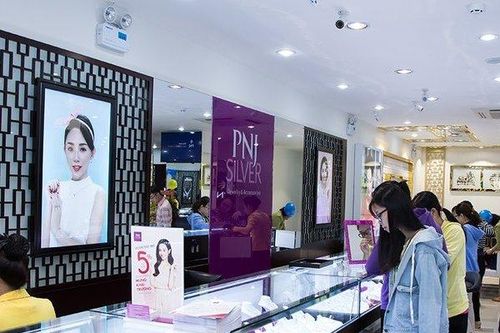 Sức mua suy giảm, PNJ lãi hơn 550 tỷ đồng sau 2 tháng